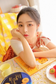 女性吊带式内衣